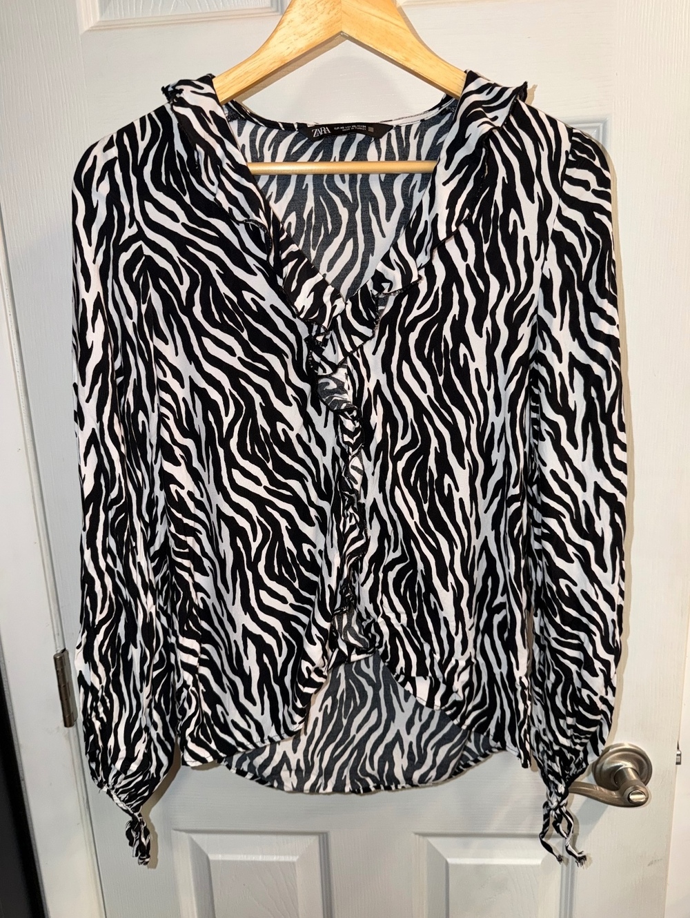 Zara Zebra Print Ruffle Long Sleeve Blouse XS Black White